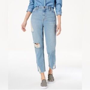 Black Daisy Juniors 100% Cotton Ripped Cropped Distressed Mom Jeans.     Size-7